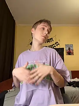 Crayzy Luv online show from March 10, 9:51 pm