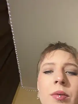 Crayzy Luv online show from March 6, 8:27 pm