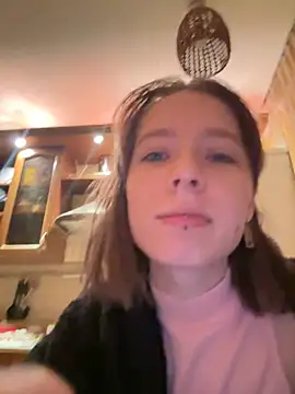 Crayzy Luv online show from February 4, 7:44 pm