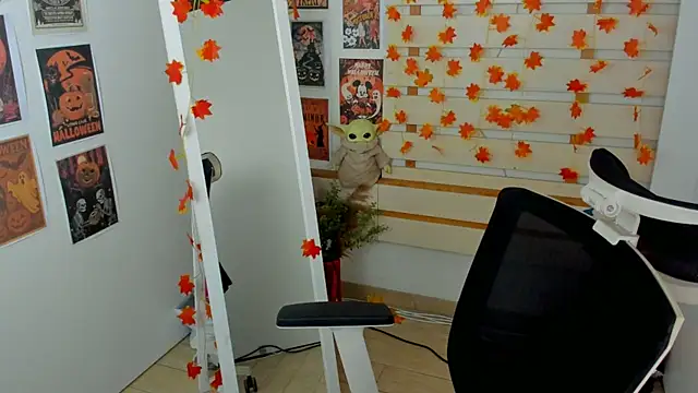 Lexy flower online show from November 15, 1:15 pm