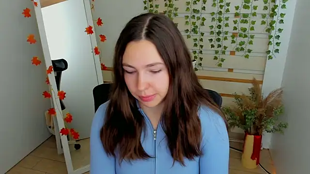 Lexy flower online show from October 13, 1:02 pm