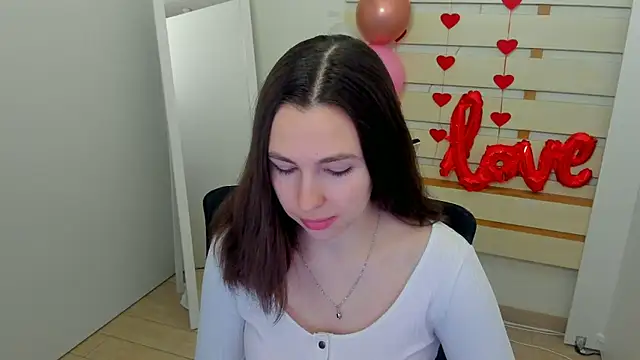 Lexy flower online show from March 12, 1:30 pm