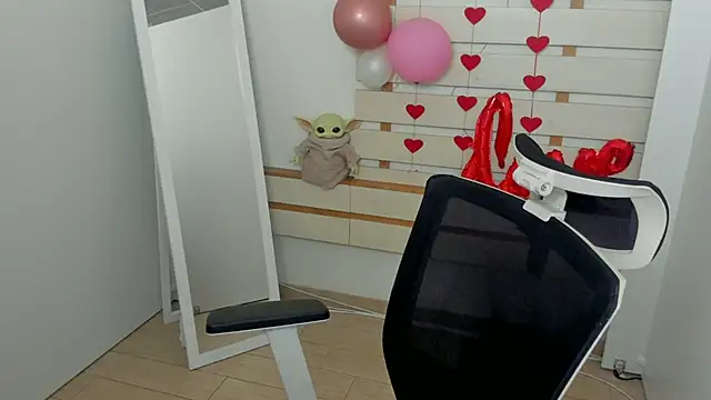 Lexy flower online show from March 21, 1:23 pm