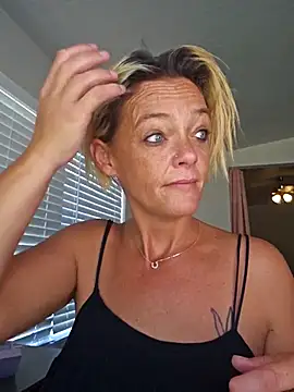 Dixiefaye Pika online show from November 22, 5:23 pm