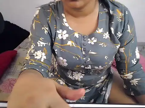 Trezza online show from July 19, 8:49 pm