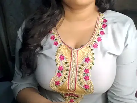 Trezza online show from October 2, 5:00 am