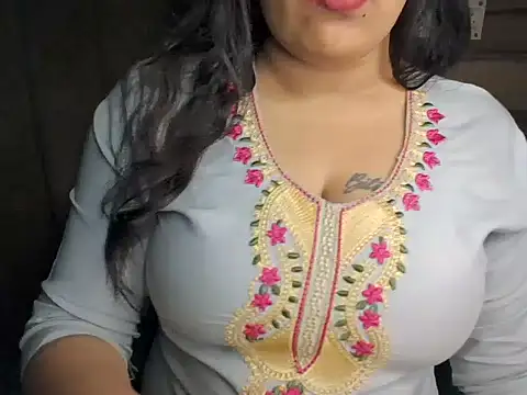 Trezza online show from November 7, 11:30 pm