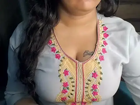 Trezza online show from October 17, 8:21 pm