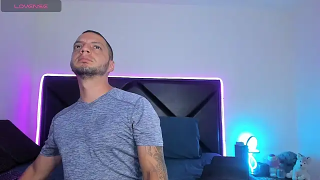 ScarlettAndClark online show from April 10, 3:46 am