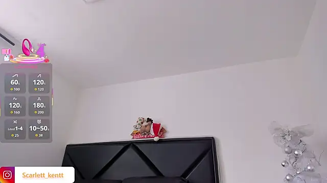 ScarlettAndClark online show from December 20, 4:54 pm