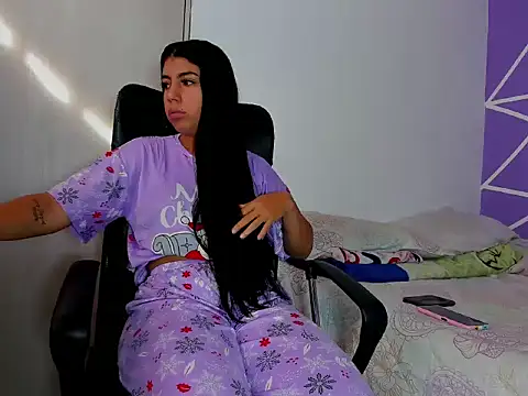 skinnyanai2 online show from December 2, 1:13 pm