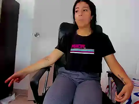 skinnyanai2 online show from December 19, 3:14 pm