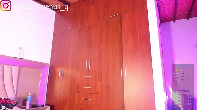 Venus queenn online show from October 1, 2:27 am