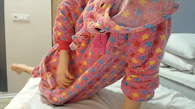 Kunimitsuu  online show from January 15, 12:19 am