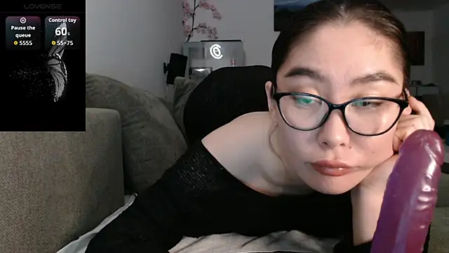 Kunimitsuu  online show from October 16, 10:40 pm