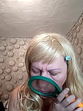 FameLara online show from January 14, 12:20 pm