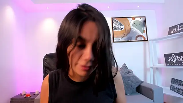 Snapshot of martina_mancini chatting on July 14, 12:22 pm martina mancini online show from July 14, 12:22 pm