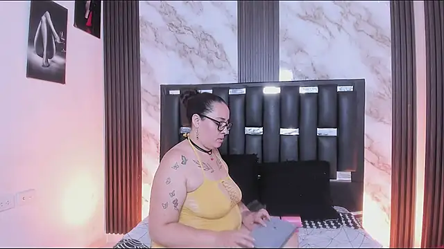 katherina diaz online show from May 10, 1:53 am