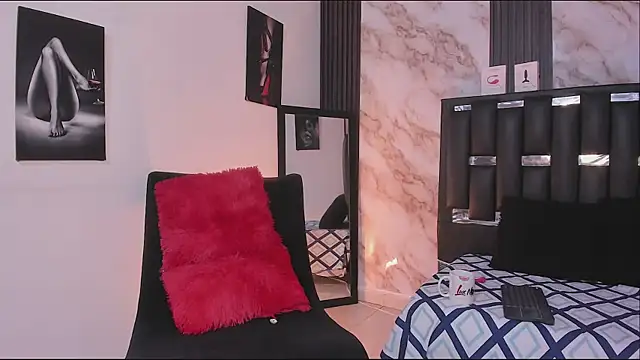 katherina diaz online show from February 13, 1:55 pm