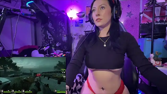 marleymaxwell online show from April 26, 9:45 pm