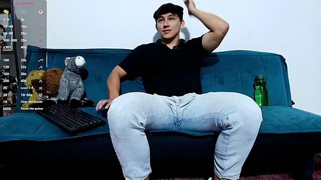 Snapshot of jacques_cardiet chatting on February 9, 11:41 am jacques cardiet online show from February 9, 11:41 am