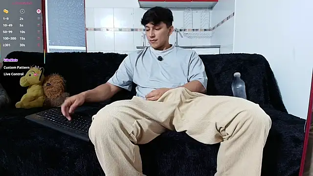 jacques cardiet online show from April 8, 2:29 pm