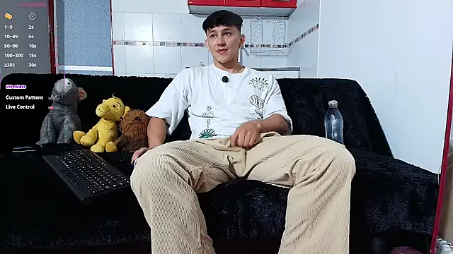 jacques cardiet online show from May 6, 2:10 pm