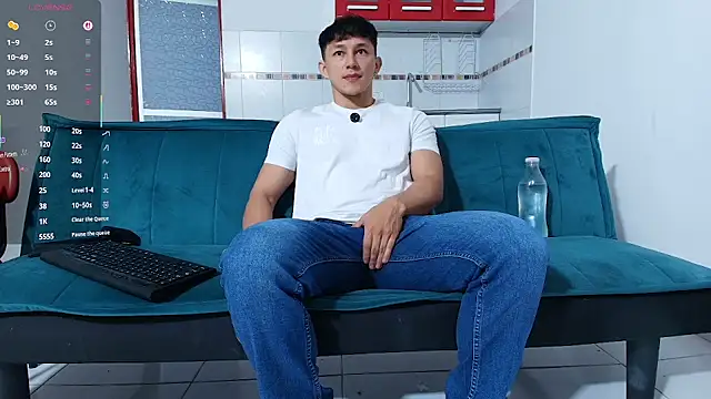 Snapshot of jacques_cardiet chatting on July 13, 2:16 pm jacques cardiet online show from July 13, 2:16 pm