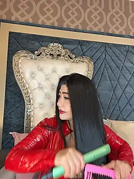 Janna Rousse  online show from April 16, 1:01 pm