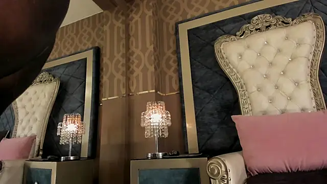 Snapshot of Janna_Rousse_ chatting on February 19, 12:24 pm Janna Rousse online show from February 19, 12:24 pm