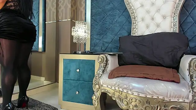 Janna Rousse  online show from November 3, 12:20 pm