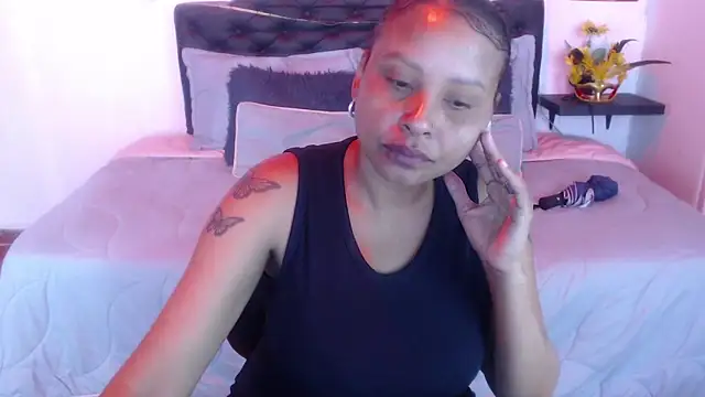 Snapshot of Dominik_girl chatting on September 10, 7:46 pm Dominik girl online show from September 10, 7:46 pm