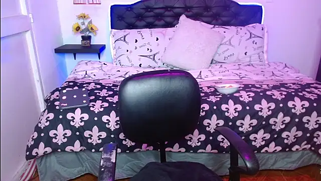 Dominik girl online show from February 22, 9:49 pm