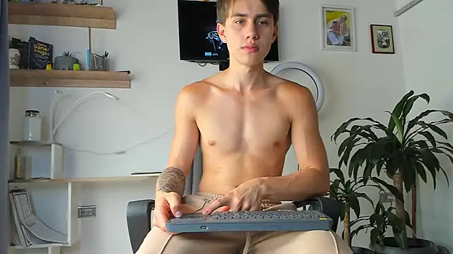 manucute 23  online show from October 25, 4:51 pm