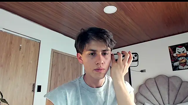 Snapshot of manucute_23_ chatting on February 14, 10:21 pm manucute 23 online show from February 14, 10:21 pm