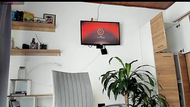 manucute 23  online show from March 29, 3:13 pm