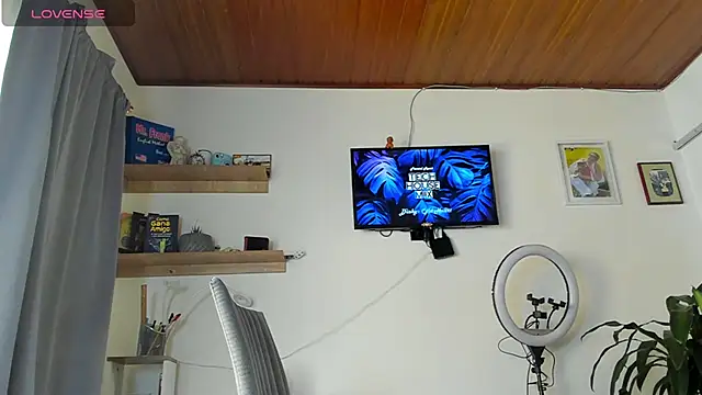 Snapshot of manucute_23_ chatting on December 17, 2:55 pm manucute 23 online show from December 17, 2:55 pm