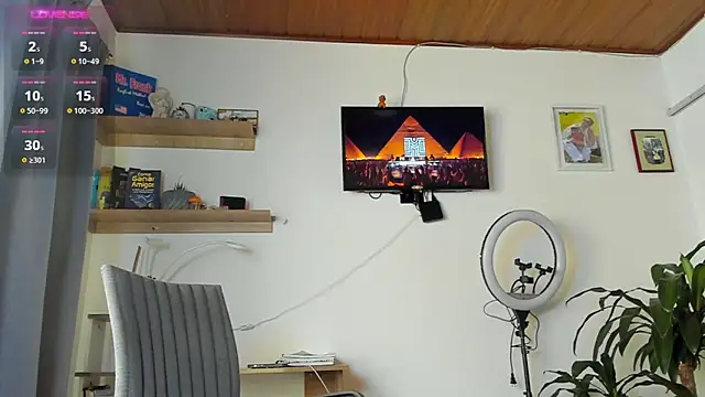 Snapshot of manucute_23_ chatting on December 18, 3:05 pm manucute 23 online show from December 18, 3:05 pm