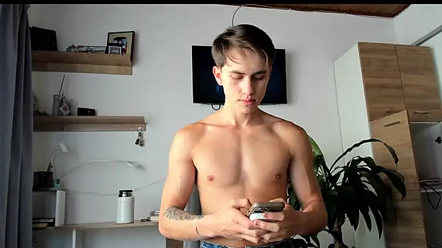 Snapshot of manucute_23_ chatting on June 20, 3:50 pm manucute 23 online show from June 20, 3:50 pm