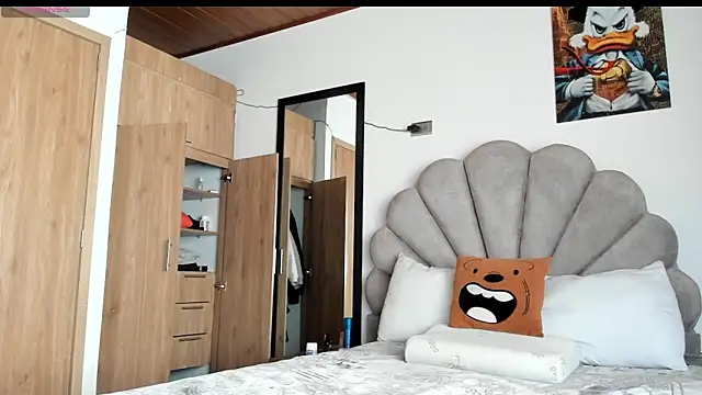 Snapshot of manucute_23_ chatting on March 4, 3:31 pm manucute 23 online show from March 4, 3:31 pm