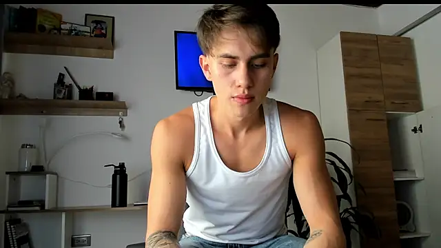 manucute 23  online show from March 28, 3:35 pm