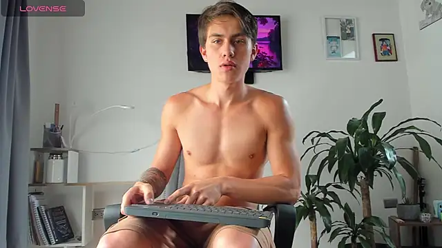 manucute 23  online show from September 30, 3:51 pm