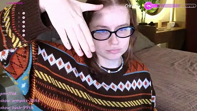 reb luvng online show from February 9, 3:23 pm