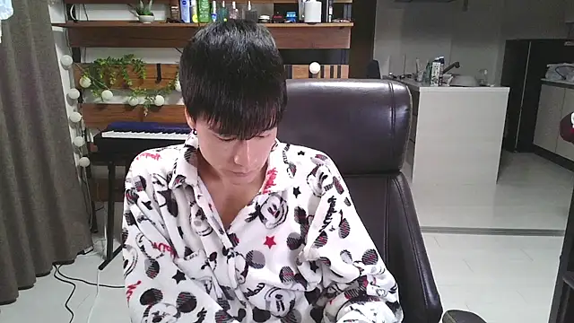 Snapshot of IroManager chatting on October 24, 12:48 pm IroManager online show from October 24, 12:48 pm