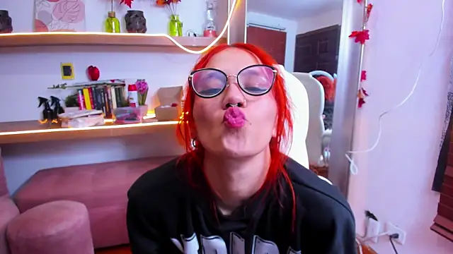 Snapshot of Irina_bx chatting on March 11, 1:26 am Irina bx online show from March 11, 1:26 am