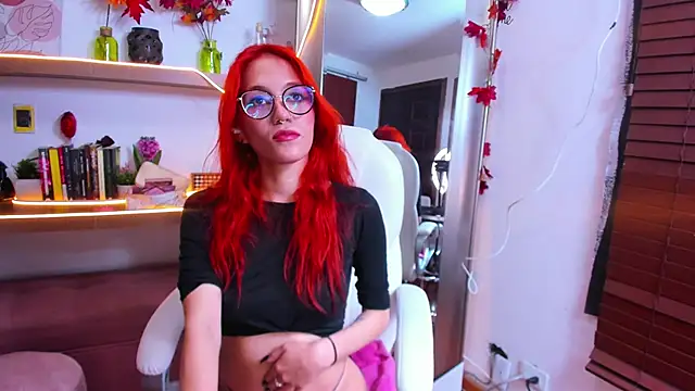 Snapshot of Irina_bx chatting on March 4, 7:54 pm Irina bx online show from March 4, 7:54 pm