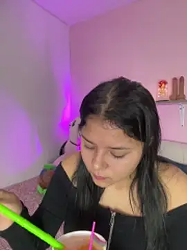 Oriana Guzman online show from November 9, 12:58 am