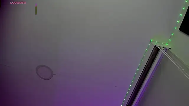 Oriana Guzman online show from February 18, 12:19 am