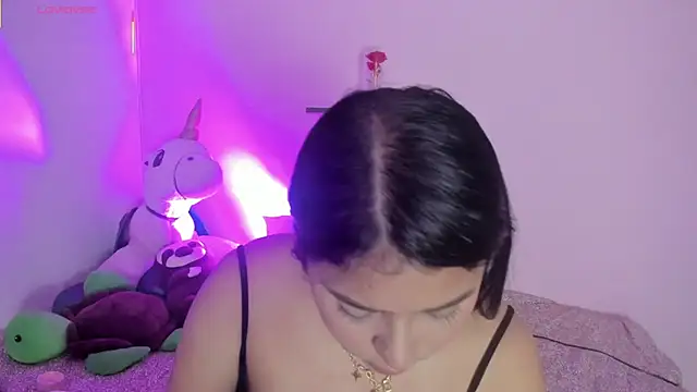 Oriana Guzman online show from November 10, 1:54 am