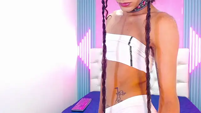 Snapshot of Foxy_Ella_ chatting on March 19, 5:50 pm Foxy Ella online show from March 19, 5:50 pm